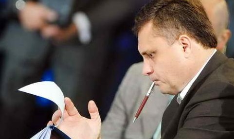 Лоббист Сергея Левочкина настраивает Конгресс США против полка «Азов»