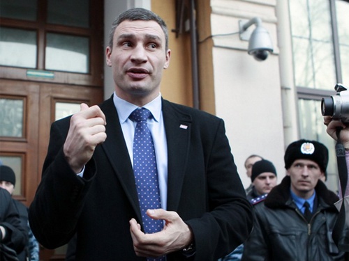 Виталий Кличко требует ввести санкции против чиновников, тормозящих евроинтеграцию