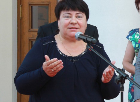 Вице-премьер Крыма Ольга Удовина напела басни про силу часов Могилева