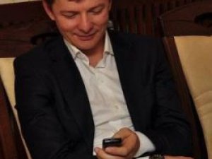 Олег Ляшко хвастается SMS-кой от Губарева