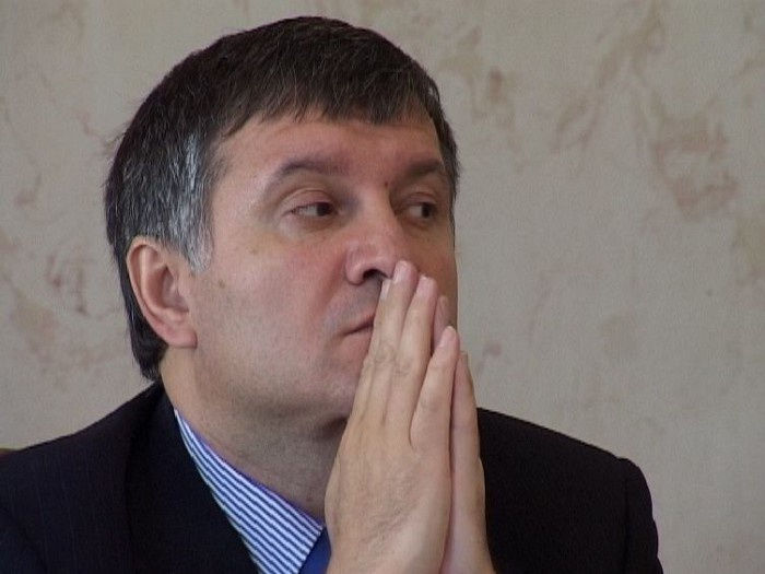 Скандальчик: Арсен Аваков пригрозил арестовать майдановцев, требующих отставки Литвина