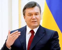 Виктор Янукович хранил в тайной комнате позолоченную скульптуру космонавта