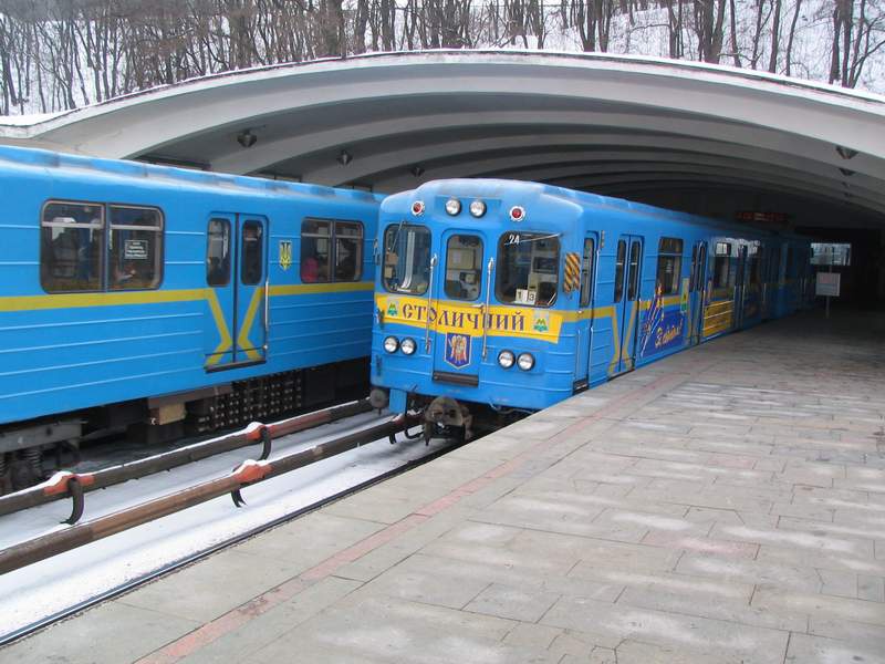 Регионы: Депутаты Олега Ляшко в Киевсовете требуют обосновать подорожание проезда в метро