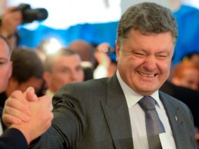 Опрос: Украинцы и сейчас отдали бы президентство Петру Порошенко