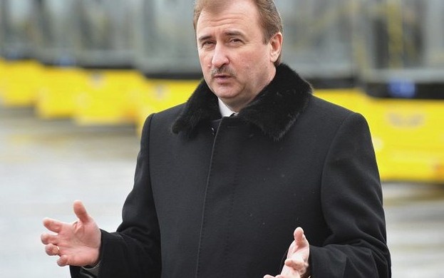 Александр Попов выступил перед митингом регионалов в поддержку Януковича