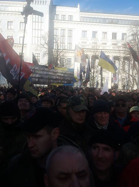 Семен Семенченко: Ждем всех возле АП. Слава Украине!