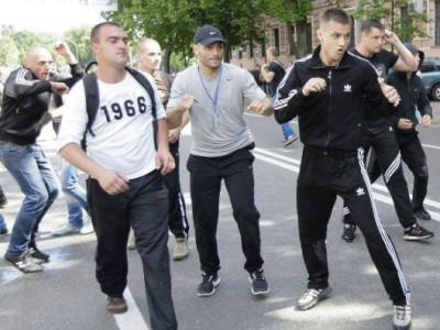 Об этом говорят: В Киев на выборы свозят титушек под видом бойцов АТО