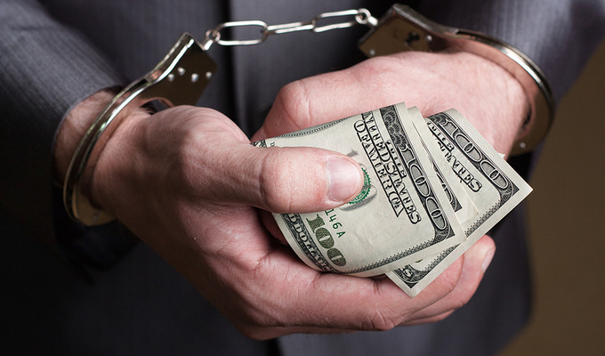 Самое дорогое: парламент разрешил арестовывать «преступные» активы