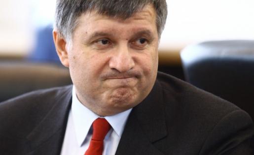 Аваков не собирается увольнять Сергея Чеботаря, подозреваемого в коррупции