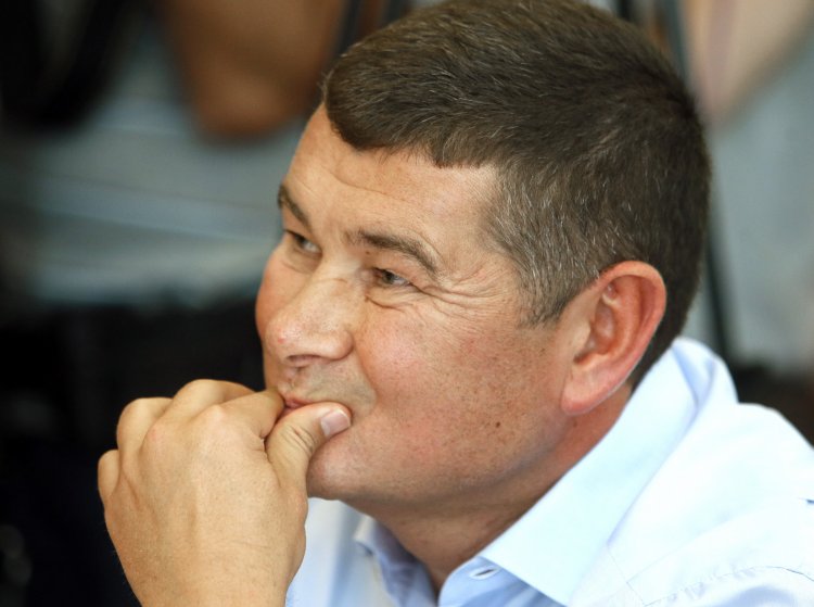Новые пленки Онищенко подтвердили политическую коррупцию