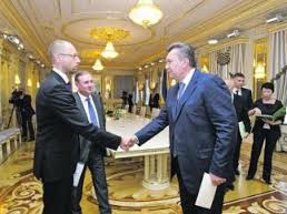 Арсений Яценюк предлагает Януковичу перемирие