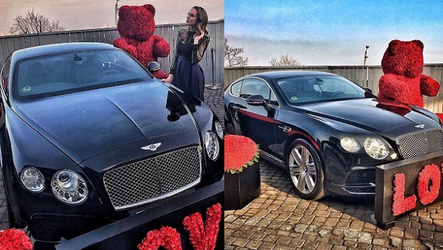 Медведь из роз и Bentley: в Киеве миллионер сделал роскошный подарок жене на 8 Марта