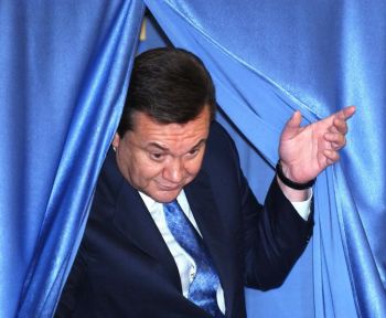 Виктор Янукович уже в России. Оба сына с ним