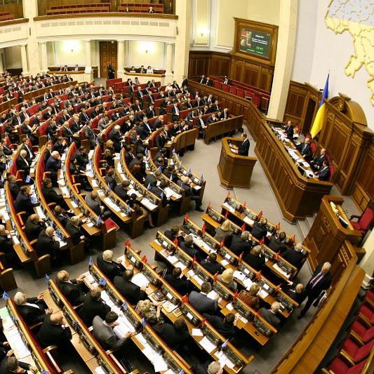 У Петра Порошенко рассчитывают на 90 мест в парламенте