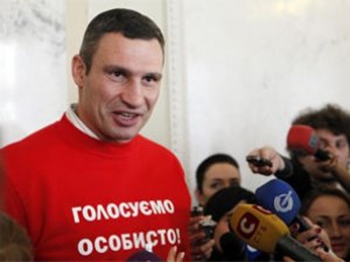 Виталий Кличко заверил, что нет оснований не допустить его до выборов