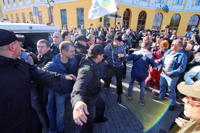 Саакашвили в Одессе. Не обошлось без потасовки