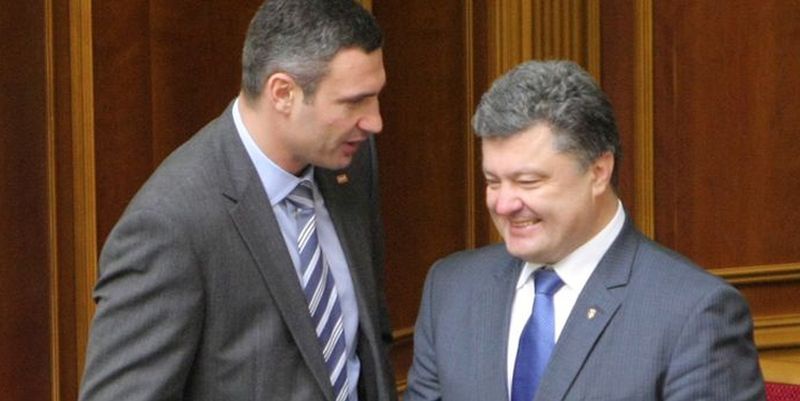 Виталий Кличко и Порошенко подписали декларацию про объединение