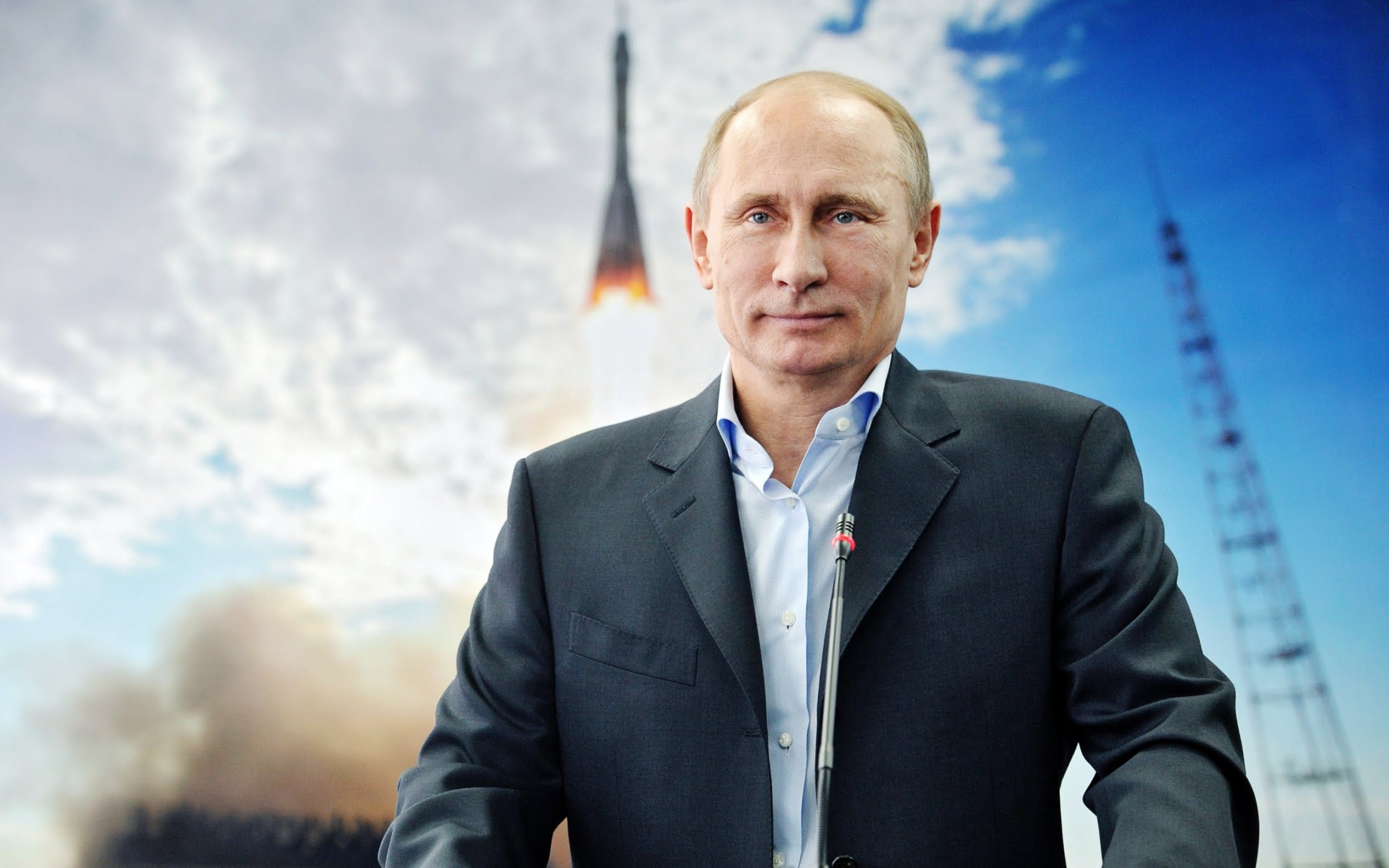 В сети ажиотаж вокруг анонсированной информацинной бомбы против Путина и Порошенко