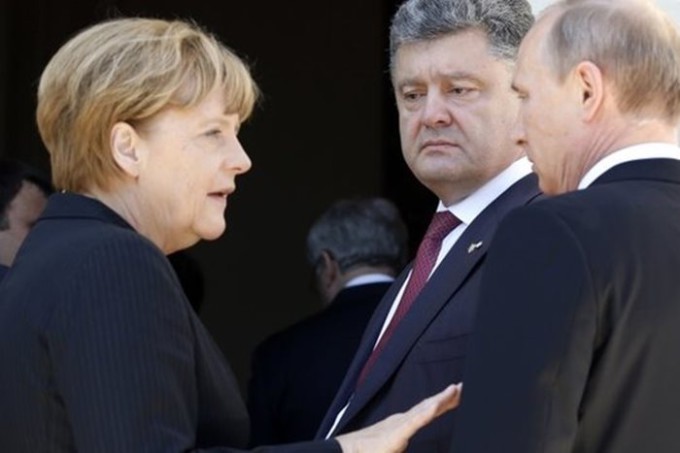 Официально: Ангела Меркель готова поменять санкции на Крым