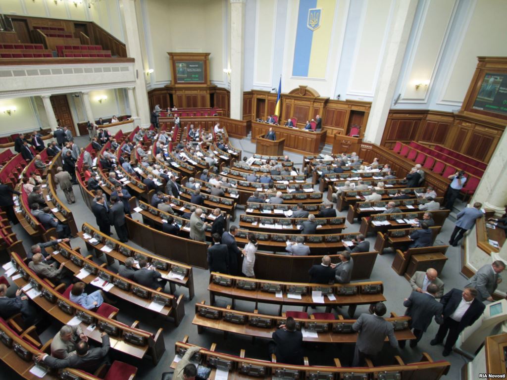 СМИ: Гопко, Луценко и Соболев получат портфели глав парламентских комитетов