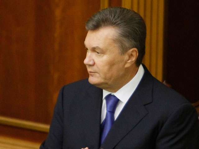 Почему Виктор Янукович пошел на 'госизмену': мнения экспертов