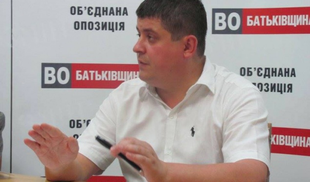 Скандальчик: В Борисполе требуют изгнания Министра инфраструктуры Максима Бурбака