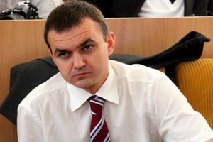 Вадим Мериков не стесняется брать компенсацию за аренду жилья