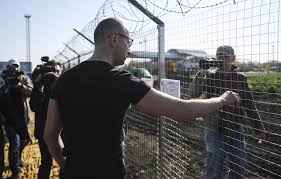 Появились новые фото со "Стены" на границе Украины и России