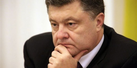 Скандальчик: Петра Порошенко обвинили в поставках оружия террористам