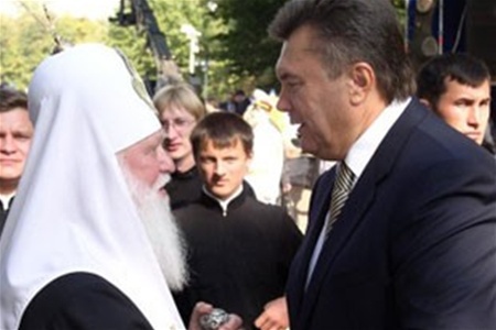 Филарет: Янукович увидел, куда Кирилл тянет Украину. Теперь он его не слушает