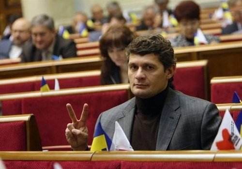 Экс-охранник Тимошенко Виталий Чудновский хочет детей от сестры главы администрации президента