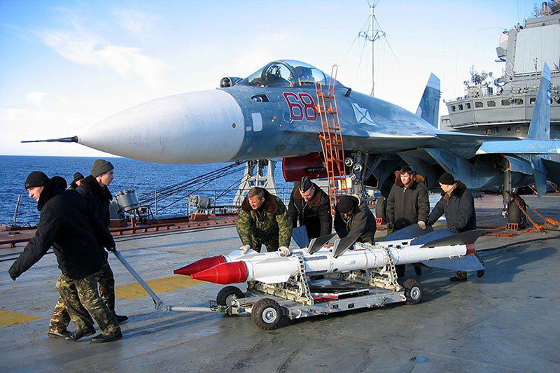 Сурков-стайл: как Россия умудрилась потерять второй истребитель на "Адмирале Кузнецове"