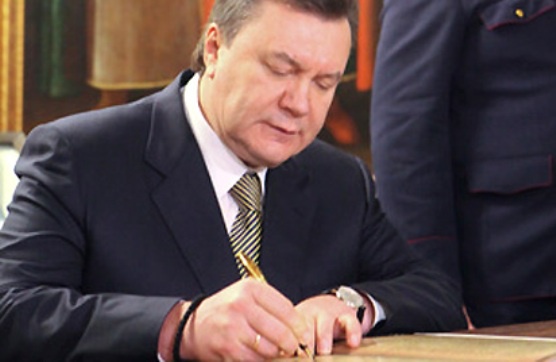 Виктор Янукович одобрил амнистию и отмену диктаторских законов
