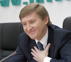 Об этом говорят: Путин запретил Ринату Ахметову поддерживать мирный план Порошенко
