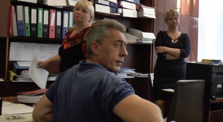 Члены криворожской ТВК не дали кандидату-«клону» сняться с выборов