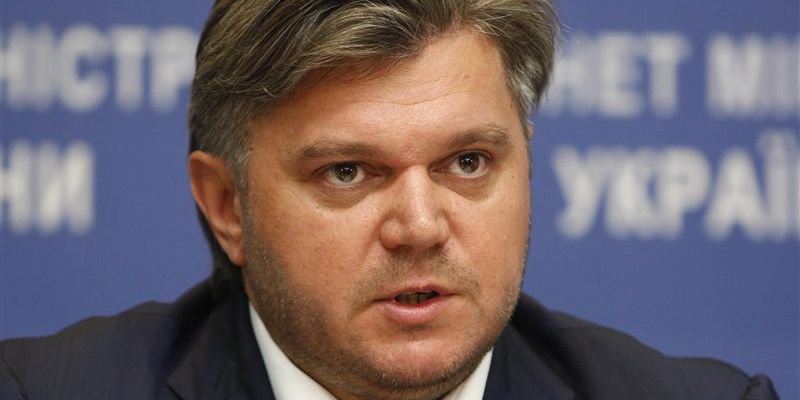 Наливайченко подтвердил, что нефтебаза и АЗС «БРСМ-Нафта» принадлежали экс-министру Ставицкому