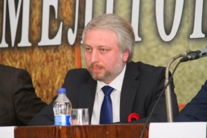 Главу Мелитопольского района Александра Мангула представили со скандалом