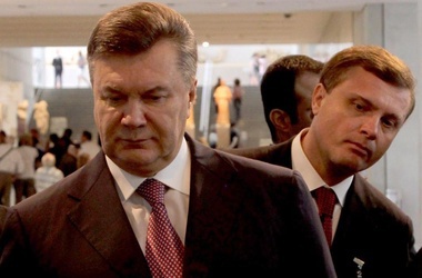 Об этом говорят: Друзья Виктора Януковича устроили таинственную 'сходку' в Киеве с элитными авто и армией охраны