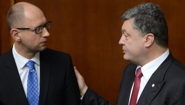 Об этом говорят: Петр Порошенко хочет назначить своего главу МВД в обмен на должность секретаря СНБО для Народного фронта