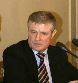 Янукович уволил председателя Дрогобычской райгосадминистрации Михаила Сендака, который баллотировался в нардепы