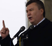 Янукович заявлет, что власть втягивает Украину в конфронтацию с Россией