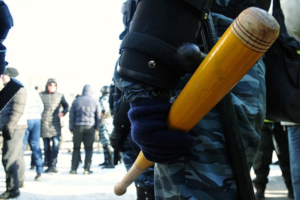 Об этом говорят: В Одессе разгромили лагерь активистов. С битами, как положено