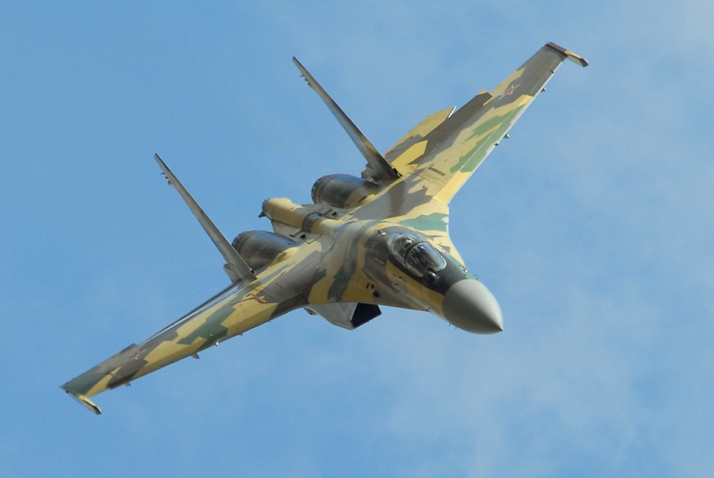 Об этом говорят: В 50 км от Луганска Россия разместила боевую авиацию