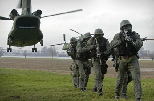 Об этом говорят: Военные Нидерландов потребовали отправить их в зону АТО