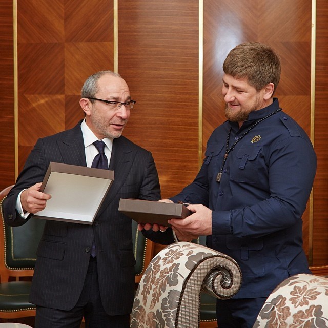 Мнение: Петру Порошенко нужно искать своего Кадырова