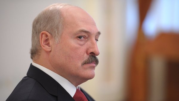 Лукашенко говорит, что он добрый, но может разозлиться и применить армию