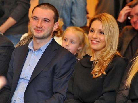 Скандальчик: Бойфренд Евгении Тимошенко развивает бизнес в Крыму