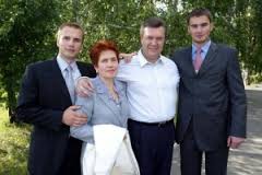 Александр Янукович заявил об аресте $11 млн на счетах в Швейцарии и $200 тыс. в Украине