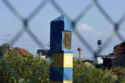 Украинские пограничники купили за ящик водки базу данных крымчан с российскими паспортами