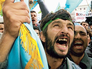 Регионы: В оккупированном Крыму начались массовые преследования татар